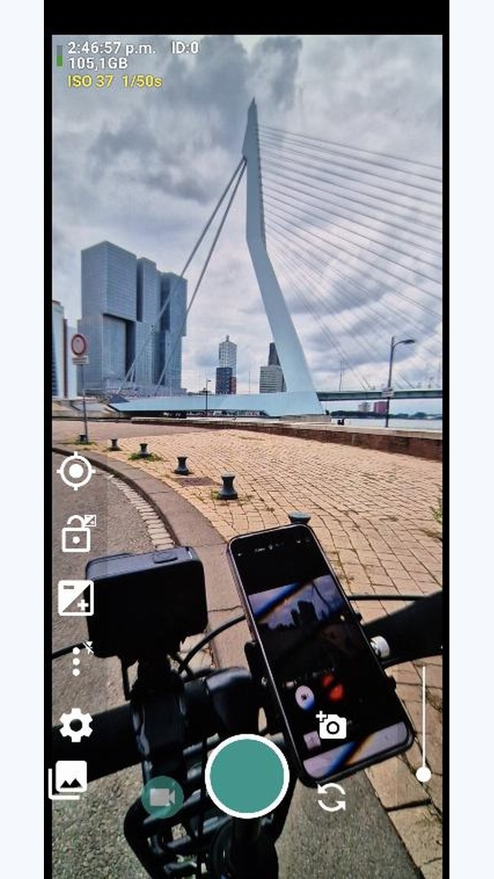 تصویر Linked Camera